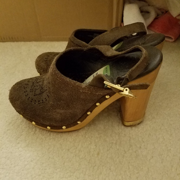 Tory Burch Shoes - Picture 2 of 2